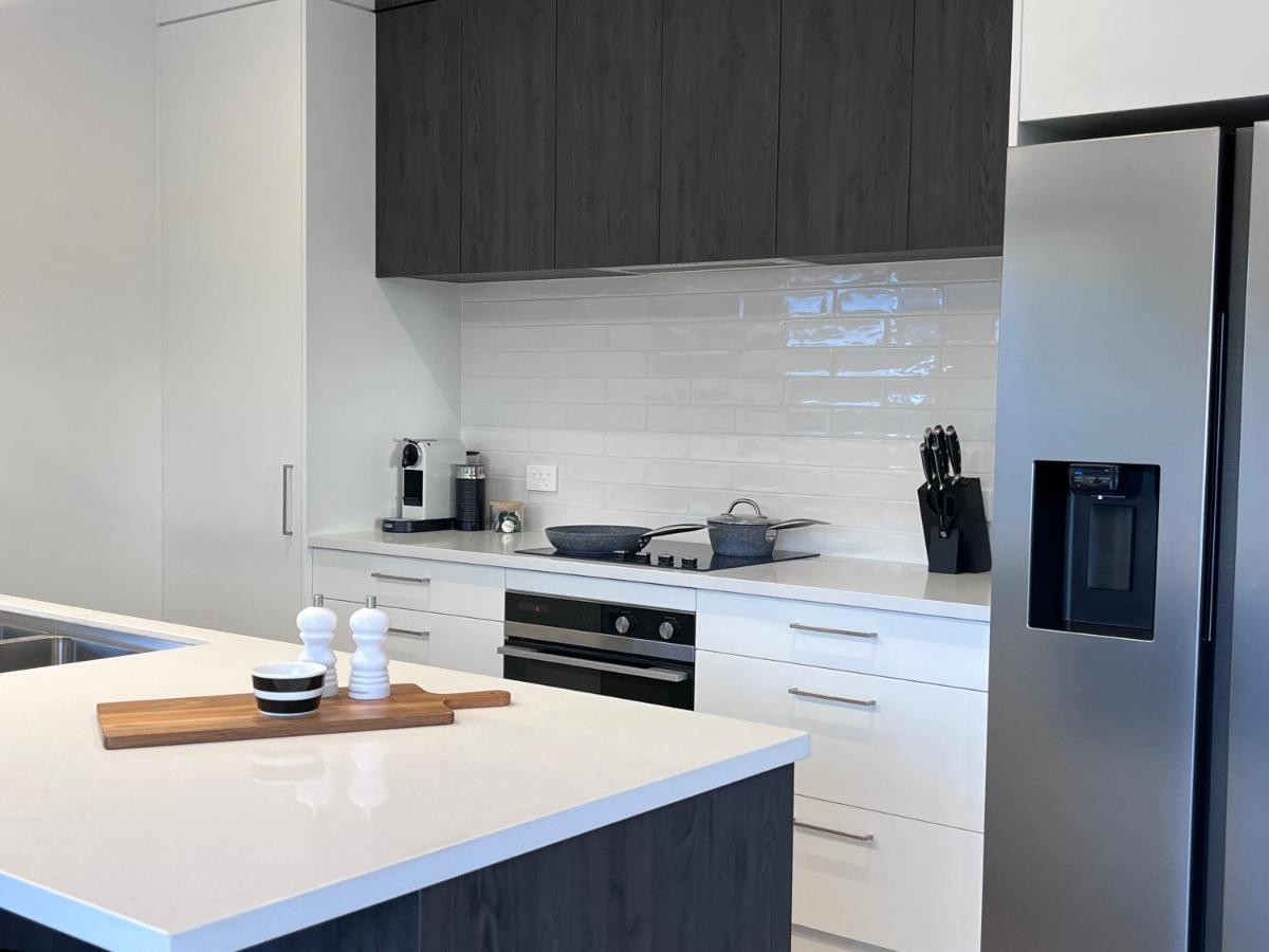 Luxury Villa, Central, Golf And Cafes - By Kosh Bnb Hamilton Eksteriør bilde