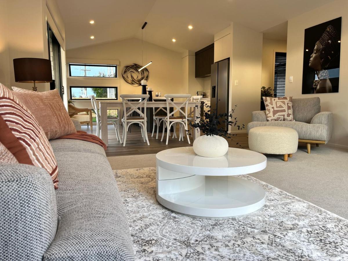 Luxury Villa, Central, Golf And Cafes - By Kosh Bnb Hamilton Eksteriør bilde